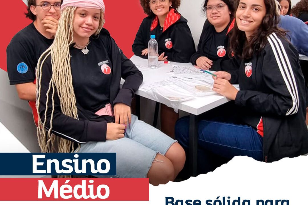 O Ensino Médio da Celestin tem os recursos ideais para formar um cidadão completo e pronto para os desafios profissionais. Além de consolidar os conhecimentos das diversas disciplinas, com o suporte do Sistema de Ensino Anglo, nosso foco é o desenvolvimento de habilidades específicas, como autonomia, pensamento crítico, tomada de decisões e preparação para a escolha da carreira. Tudo isso com 5 aulas na semana do melhor programa bilíngue do país, International School, e inúmeros projetos e atividades que enriquecem essa fase final da educação. A melhor escola para o futuro certo do seu filho é a Celestin Freinet!