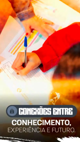 ESCOLA-CELESTIN-CONHECIMENTO A 3ª edição da Feira de Profissões Celestin Pro+ reafirmou um compromisso que faz parte da nossa proposta educacional: ampliar horizontes, aproximar os alunos da realidade profissional e estimular escolhas cada vez mais conscientes. Ao longo do evento, estudantes e famílias tiveram a oportunidade de conversar com profissionais de diferentes áreas, conhecer trajetórias, compreender desafios, perspectivas e as transformações que impactam o mercado de trabalho. Esta edição reuniu mais de 500 visitantes, 8 estandes e 21 palestrantes, consolidando a Feira de Profissões como um importante espaço de troca, reflexão e construção de projetos de vida. Agradecemos aos parceiros, apoiadores, palestrantes e colaboradores que contribuíram para o sucesso de mais uma edição. Seguimos fortalecendo iniciativas que ampliam repertórios, inspiram caminhos e conectam nossos alunos às possibilidades do mundo contemporâneo.